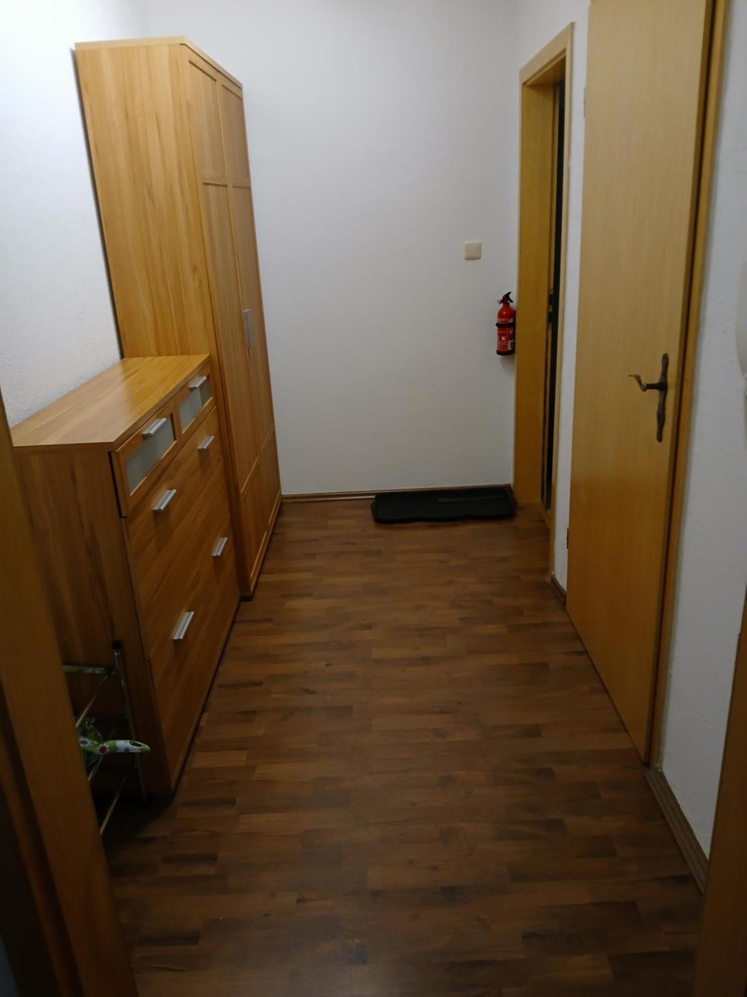 Kleine Wohnung Fuer Monteure Und Dienstreisen ツウィッカウ エクステリア 写真